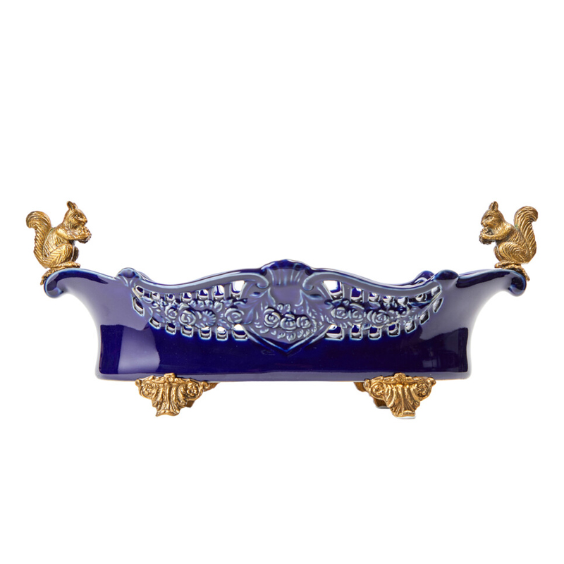 Чаша темно-синего цвета из фарфора с бронзовыми фигурками белок Eden Garden porcelain and bronze Темно-синий Бронза Чаша темно-синего цвета из фарфора с бронзовыми фигурками белок Eden Garden porcelain and bronze Темно-синий Бронза в Сочи | Loft Concept
