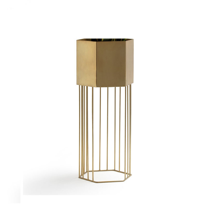 Ваза Vase On A Metal Stand Brass Латунь в Сочи | Loft Concept 