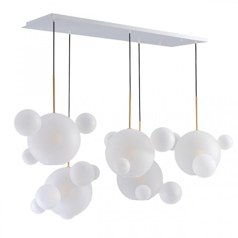 Линейный Светодиодный Светильник Giopato & Coombes Bubble Chandelier Linear Circle матовое белое стекло 5 плафонов Белый Золотой в Сочи | Loft Concept 