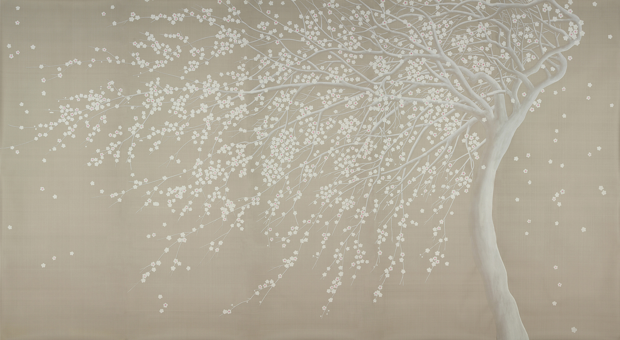 Обои ручная роспись Windswept Blossom Blossom on Lead Grey dyed silk Обои ручная роспись Windswept Blossom Blossom on Lead Grey dyed silk - постер Loft-Concept в Сочи