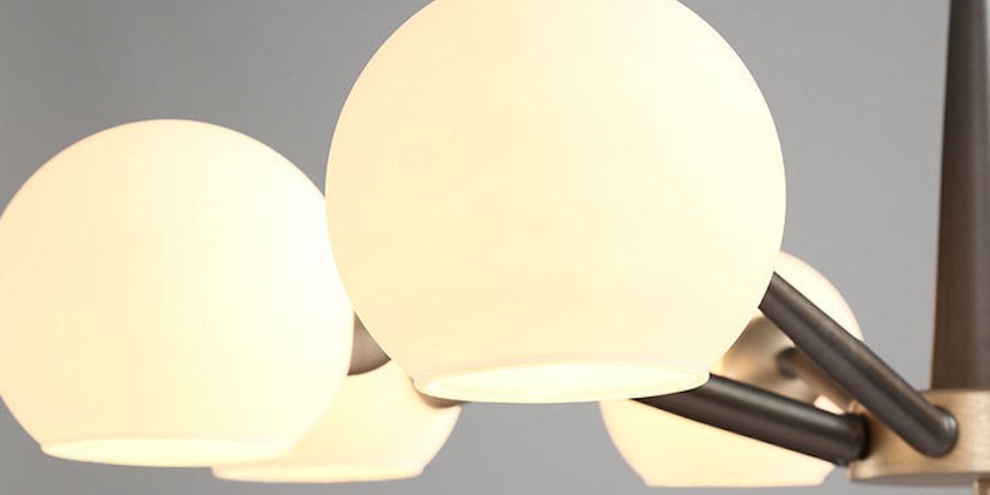Люстра Thalia chandelier White glass Люстра Thalia chandelier White glass - Loft-Concept в Сочи