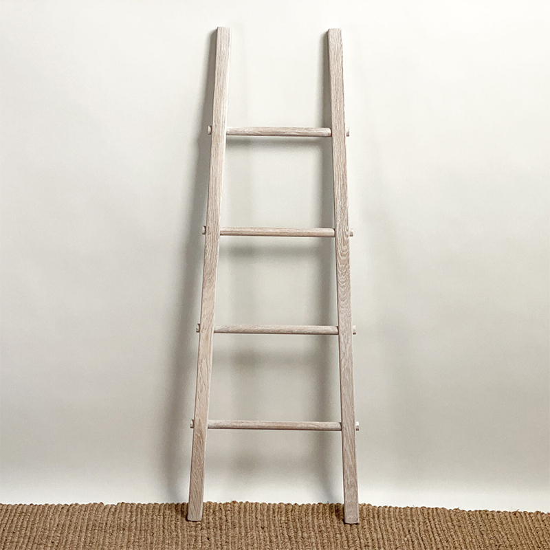 Лестница-вешалка Josip Hanger Ladder Белый дуб в Сочи | Loft Concept 