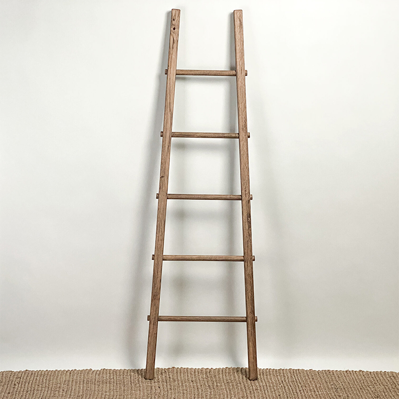 Лестница-вешалка Jarif Hanger Ladder Орех в Сочи | Loft Concept 