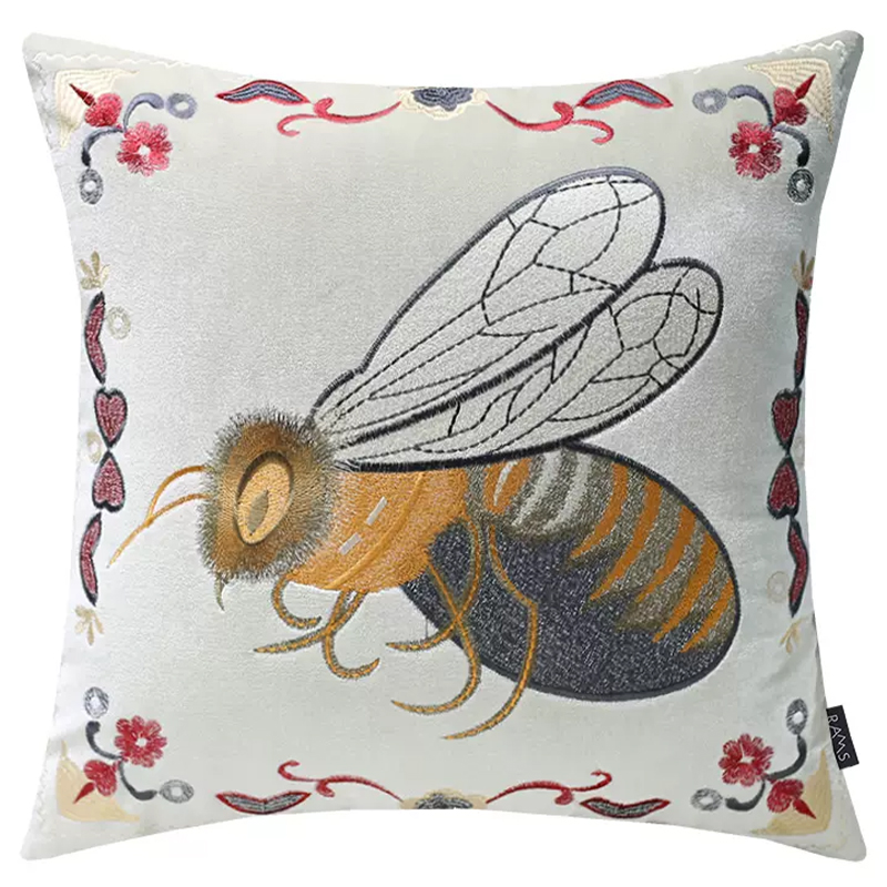 Декоративная подушка с вышивкой Пчела Стиль Gucci Bee Pillow Бежевый Мульти в Сочи | Loft Concept 