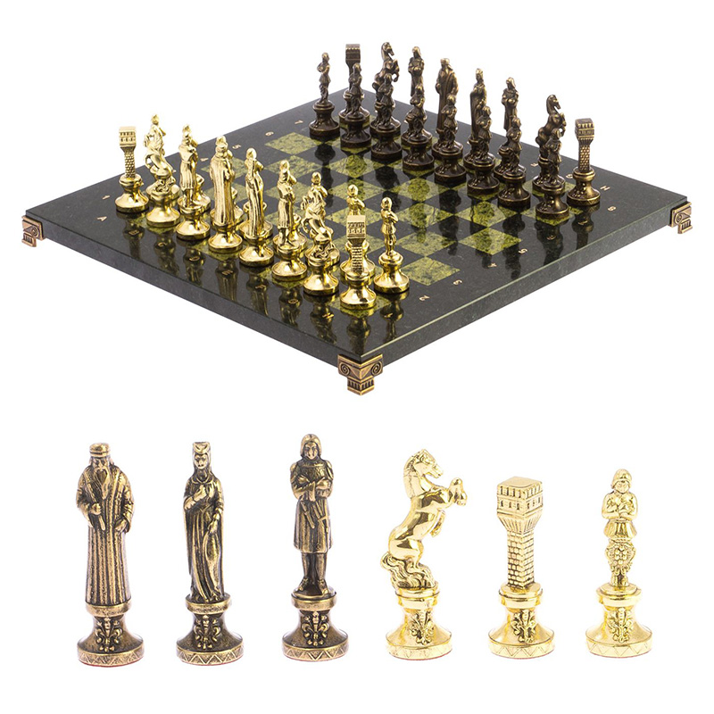 Шахматы Ренессанс из бронзы с доской из натурального камня Змеевик Decorative Thematic Chess  Золотой Бронза Черный Зеленый в Сочи | Loft Concept 