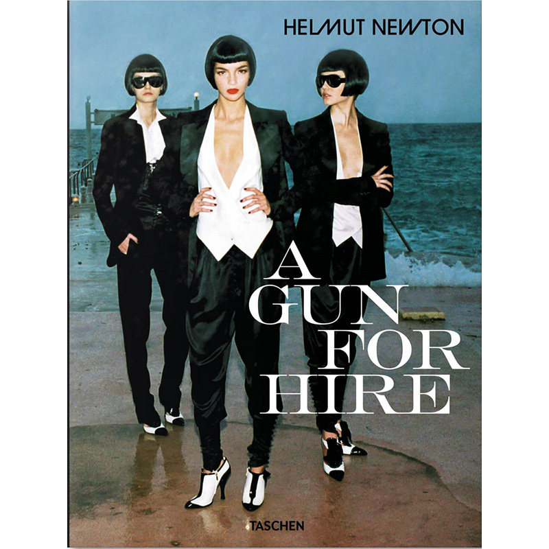 Helmut Newton: a Gun for Hire Черный Белый Голубой в Сочи | Loft Concept 