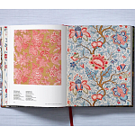 Подарочная  Книга для дизайнеров The Book of Printed Fabrics. 16th - today XXL варинант исполнения - 8 | Loft Concept в Сочи