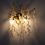 Бра золотого цвета с ветвями и белыми овальными стеклянными подвесками Droplet Chandelier варинант исполнения - 2 | Loft Concept в Сочи