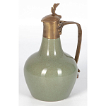 Кувшин зеленого цвета из фарфора с бронзовой крышкой и изогнутой ручкой Eden Garden porcelain and bronze варинант исполнения - 2 | Loft Concept в Сочи