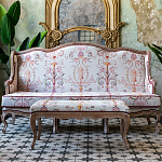 Банкетка из массива бука бежевая с растительным орнаментом Raffael Beige Floral Banquette варинант исполнения - 4 | Loft Concept в Сочи