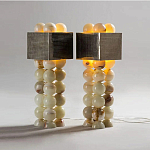 Настольная лампа с основанием из 24 выточенных сферических камней Through Stone варинант исполнения - 2 | Loft Concept в Сочи