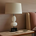 Настольная лампа на фигурном мраморном основании Conundrum варинант исполнения - 4 | Loft Concept в Сочи