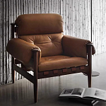 Кресло с деревянным каркасом и обивкой из натуральной кожи Medieval Furniture варинант исполнения - 1 | Loft Concept в Сочи