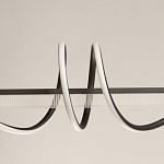 Люстра линейная черного цвета с волнообразным металлическим элементом Luke Lampco Tracer Lamp варинант исполнения - 3 | Loft Concept в Сочи