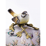 Шкатулка фиолетового цвета с рисунком бабочек и крышкой с фигуркой птицы на ветке Eden Garden варинант исполнения - 4 | Loft Concept в Сочи