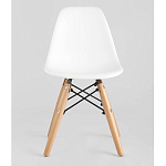 Пластиковый стул на ножках из массива бука Eames Small White варинант исполнения - 4 | Loft Concept в Сочи