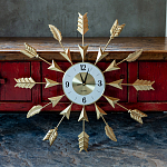 Часы настенные золотые из металла с декором в виде стрел Current Time варинант исполнения - 2 | Loft Concept в Сочи