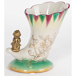 Ваза из фарфора с бронзовой фигуркой ангела Eden Garden porcelain and bronze варинант исполнения - 2 | Loft Concept в Сочи