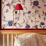 Обои с вышивкой ручной работы Flora Catherine colourway on Liso Pearl wool sateen варинант исполнения - 3 | Loft Concept в Сочи