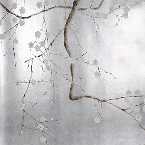Обои ручная роспись Plum Blossom Colourway SC-229 on Sterling Silver gilded paper with pearlescent antiquing