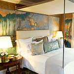 Обои ручная роспись Bamboo River Blossom Original colourway on Deep Rich Gold gilded paper with pearlescent antiquing варинант исполнения - 4 | Loft Concept в Сочи