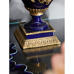 Подсвечник из темно-синего фарфора с бронзовыми элементами и цветами Eden Garden варинант исполнения - 6 | Loft Concept в Сочи