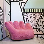 Дизайнерское плюшевое розовое кресло в форме руки Poltronova Joe Plush Taffy Pink Armchair варинант исполнения - 2 | Loft Concept в Сочи
