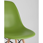 Пластиковый стул на ножках из массива бука Eames Green варинант исполнения - 2 | Loft Concept в Сочи