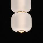 Подвесной светильник с 3-мя округлыми матовыми плафонами из белого стекла Golden Swirl варинант исполнения - 7 | Loft Concept в Сочи