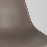 Пластиковый стул на ножках из массива бука Eames Cappuccino варинант исполнения - 8 | Loft Concept в Сочи