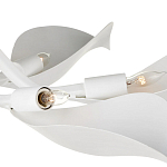 Потолочный светильник с плафонами в виде белых лепестков Delicate Flower варинант исполнения - 1 | Loft Concept в Сочи