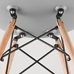 Пластиковый стул на ножках из массива бука Eames Cappuccino варинант исполнения - 9 | Loft Concept в Сочи