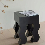 Дизайнерский журнальный стол чёрный с ножками волнистой формы Egopi варинант исполнения - 1 | Loft Concept в Сочи