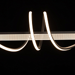 Люстра линейная черного цвета с волнообразным металлическим элементом Luke Lampco Tracer Lamp варинант исполнения - 4 | Loft Concept в Сочи