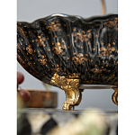 Блюдо черного цвета из фрафора на бронзовых ножках Eden Garden porcelain and bronze варинант исполнения - 5 | Loft Concept в Сочи