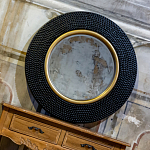 Зеркало в черной фактурной раме с золотым кантом Summon the Light варинант исполнения - 5 | Loft Concept в Сочи