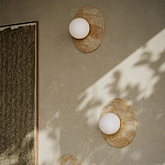 Бра в виде диска с плафоном из матового белого стекла Marble Glow варинант исполнения - 4 | Loft Concept в Сочи