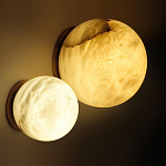 Настенно-потолочный светильник с плафоном в форме шара из алебастра Cryptocrystalline Stone варинант исполнения - 2 | Loft Concept в Сочи