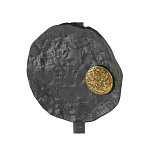 Столик приставной с абстрактным основанием и акцентом в виде золотистого диска Heavenly Space варинант исполнения - 5 | Loft Concept в Сочи