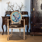 Полукресло из массива бука с сиденьем из экокожи и цветочным принтом на спинке Chinoiserie Garden Chair варинант исполнения - 6 | Loft Concept в Сочи