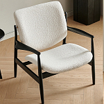 Кресло с каркасом и ножками из древесины и мягкими сиденьем и спинкой Venice варинант исполнения - 5 | Loft Concept в Сочи