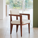 Кресло обеденное Alcove White Boucle из массива ореха варинант исполнения - 8 | Loft Concept в Сочи