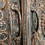 Индийский шкаф с орнаментом резьба из дерева Indian Antique Furniture  варинант исполнения - 5 | Loft Concept в Сочи