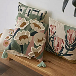 Подушка с цветочным принтом и кисточками Blooming Elegance Daisy варинант исполнения - 8 | Loft Concept в Сочи