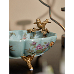 Блюдо из голубого фарфора с бронзовой птичкой Blue Garden варинант исполнения - 6 | Loft Concept в Сочи