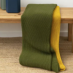 Плед из хлопка жемчужной вязки оливкового цвета Waffle Comfort варинант исполнения - 6 | Loft Concept в Сочи