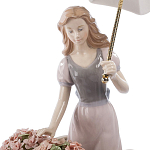 Статуэтка фарфоровая Девушка с цветами Charming Statuette варинант исполнения - 1 | Loft Concept в Сочи