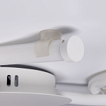 Люстра белого цвета с тремя изогнутыми светодиоидными плафонами Luke Lampco Tracer Lamp варинант исполнения - 7 | Loft Concept в Сочи