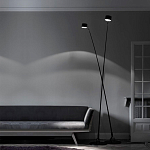 Торшер с изогнутой черной металлической стойкой и цилиндрическим плафоном Davide Groppi варинант исполнения - 6 | Loft Concept в Сочи