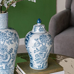 Ваза с крышкой и голубым цветочным рисунком на белом фоне Blue & White Ornament варинант исполнения - 4 | Loft Concept в Сочи